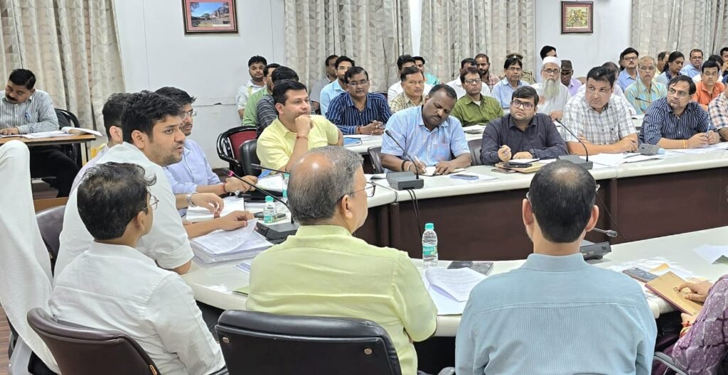 जिलाधिकारी की अध्यक्षता में आयोजित हुई जिला क्रियान्वयन एवं समन्वय समिति की बैठक