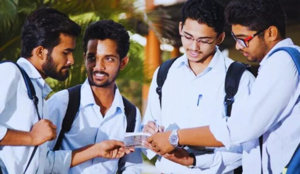 बिहार में 6,421 विद्यालय सहायकों की होगी नियुक्ति, जानिए कितनी मिलेगी सैलरी