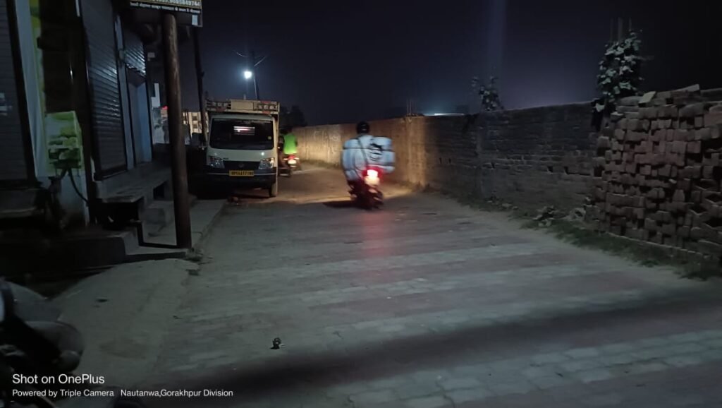 नेपाल सीमा पर तस्करी जोरों पर, प्रशासन मूकदर्शक