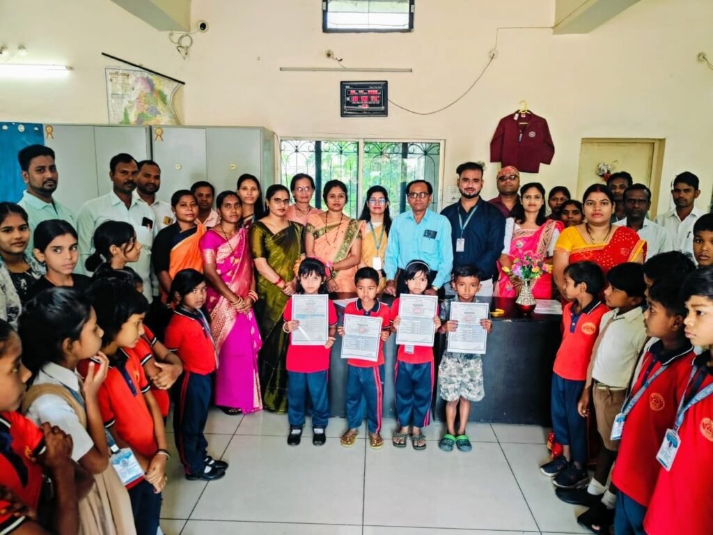 ज्ञानोदय विद्यालय जांजगीर का वार्षिक परीक्षा परिणाम,पालकों एवं छात्र-छात्राओं की उपस्थिति में घोषित,,,